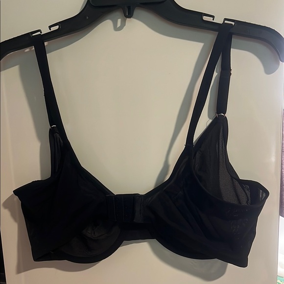 Elegant Black Mesh Bra - Picture 3 of 5